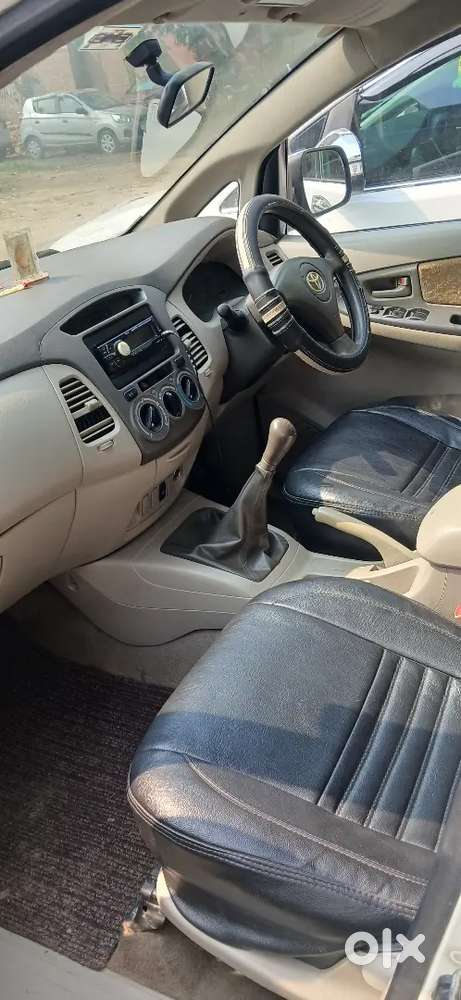 Toyota Innova 2012 Diesel 710000 Km Driven