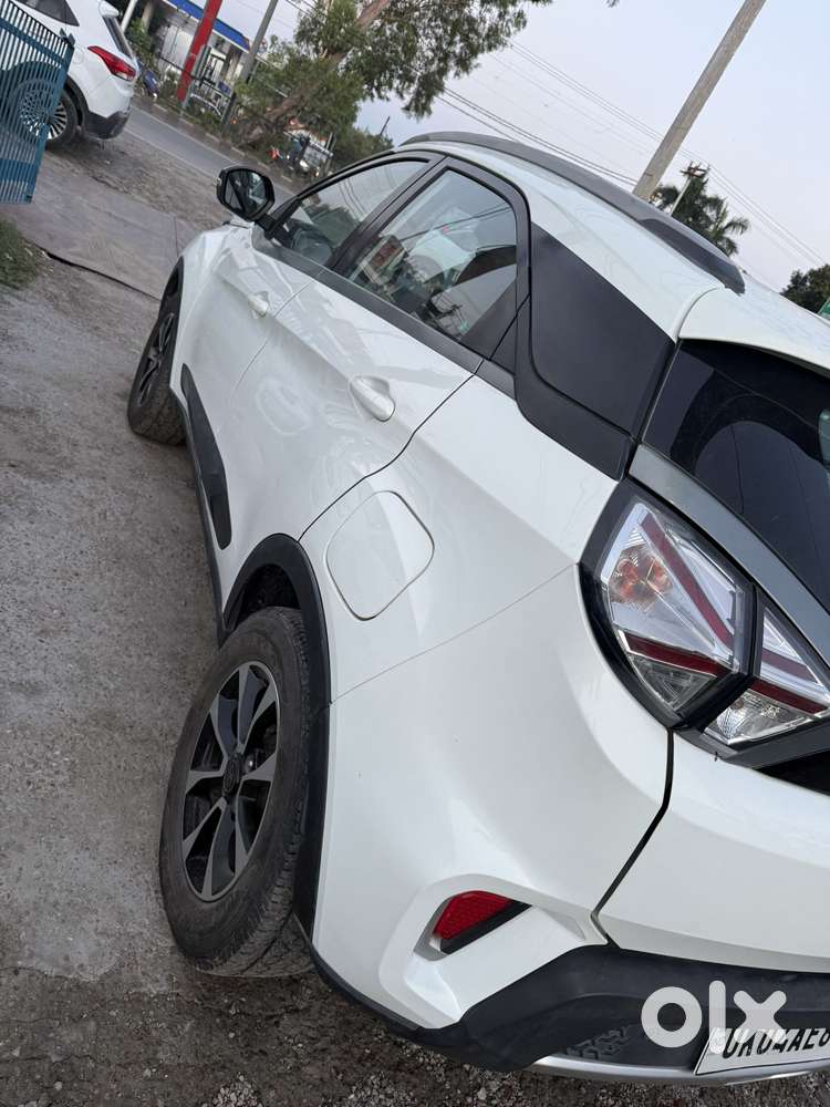 Tata Nexon 1.2 Revotron Xz Plus (s), 2020, Petrol
