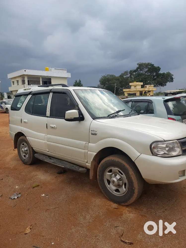 Single Owner Tata Safari Dicor 2014