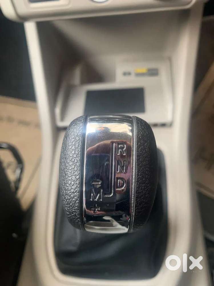 Renault Triber Petrol Automatic 2025 Topend Model Car