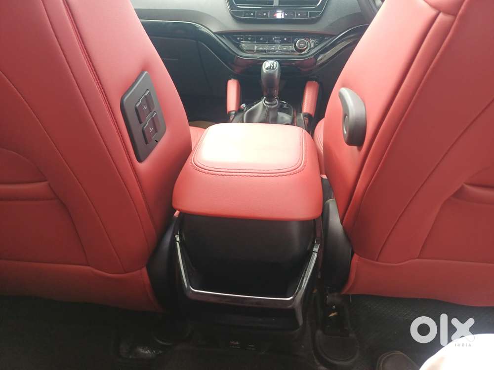Tata Safari 2.0 Kryotec Xta Plus Dark Edtition, 2023, Diesel
