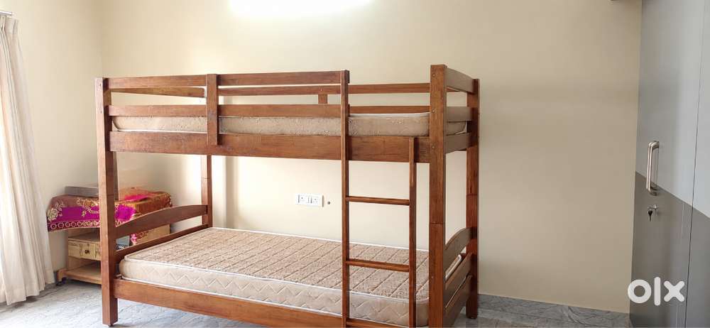 Bunk bed for adults