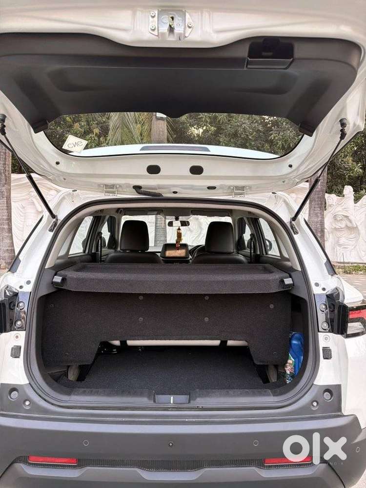 Maruti Suzuki Brezza 1.5 Lxi Cng, 2025, Petrol