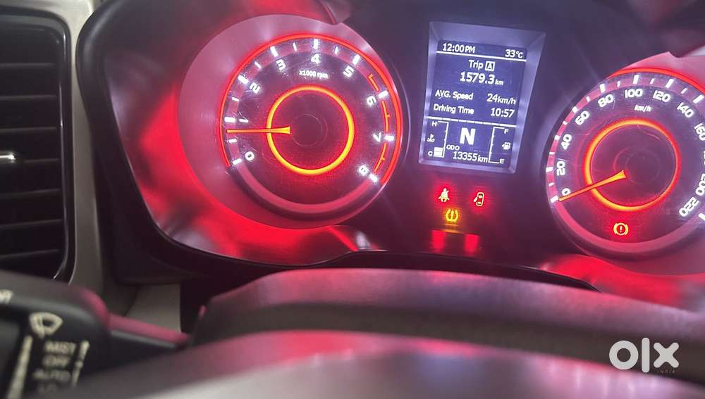 Mahindra Xuv300 W8 Option, 2022, Petrol