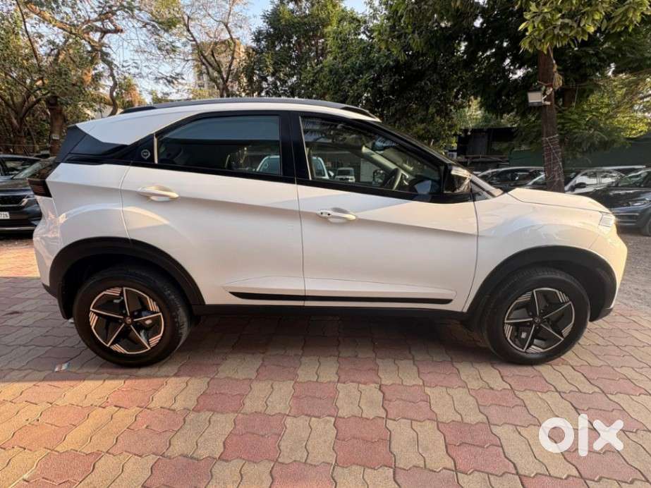 Tata Nexon Creative Plus S 1.2 Revotron Petrol 6 Amt Dt, 2024, Diese..