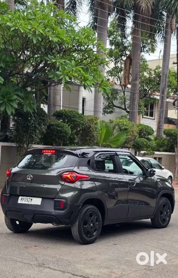 Tata Punch Camo Adventure Mt, 2023, Petrol