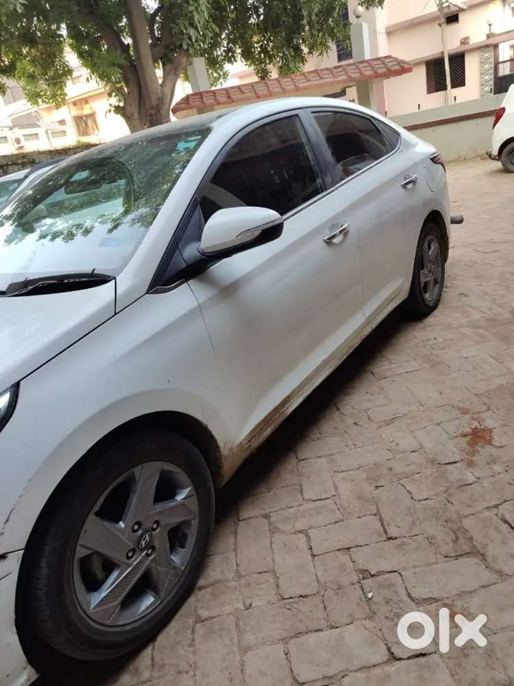 Hyundai Verna 2022 Petrol Well Maintained