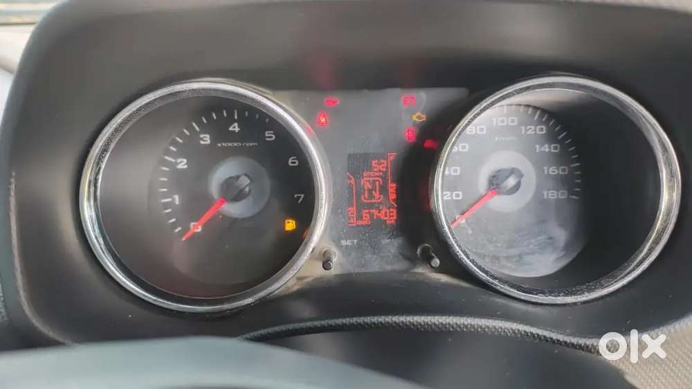 Mahindra Tuv 300 2016