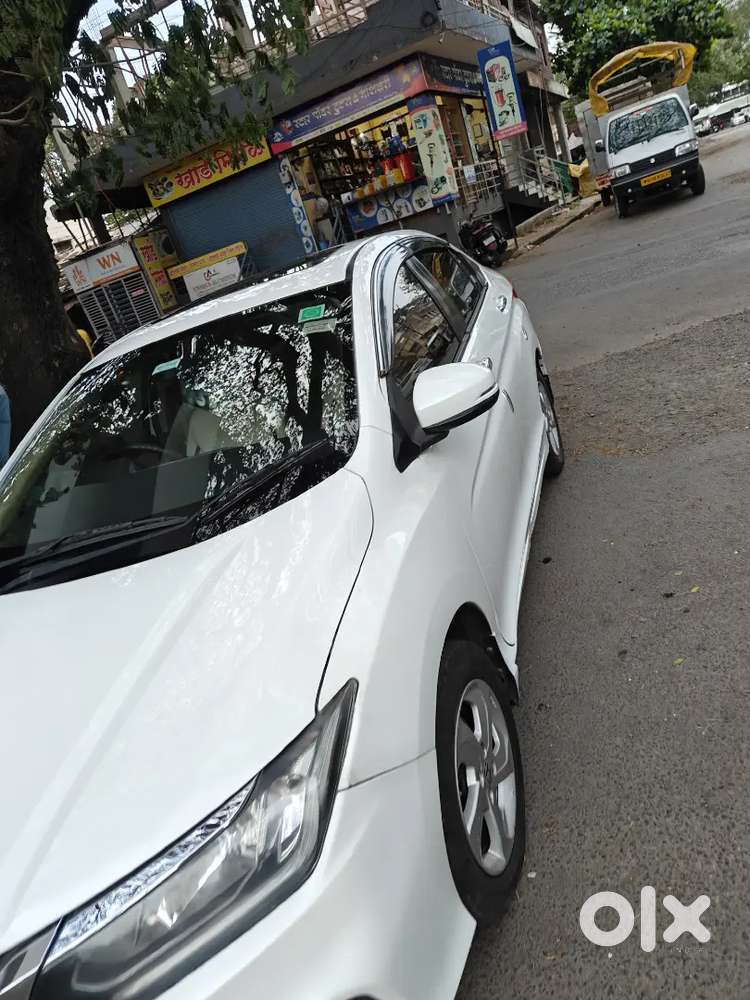 Honda City 2017 Diesel Well Maintained Button Start With Sunroof