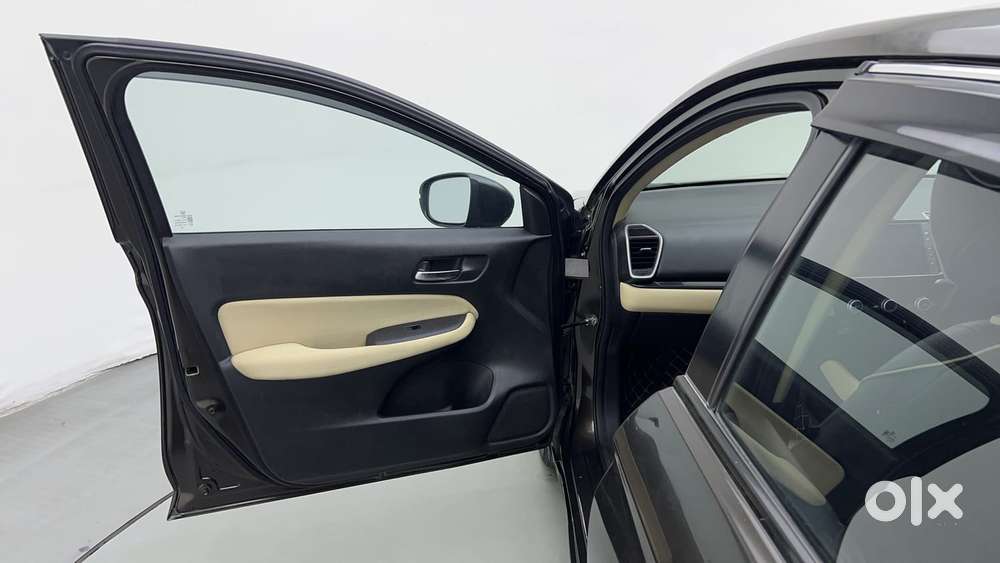 Honda City I-vtec V, 2022, Petrol