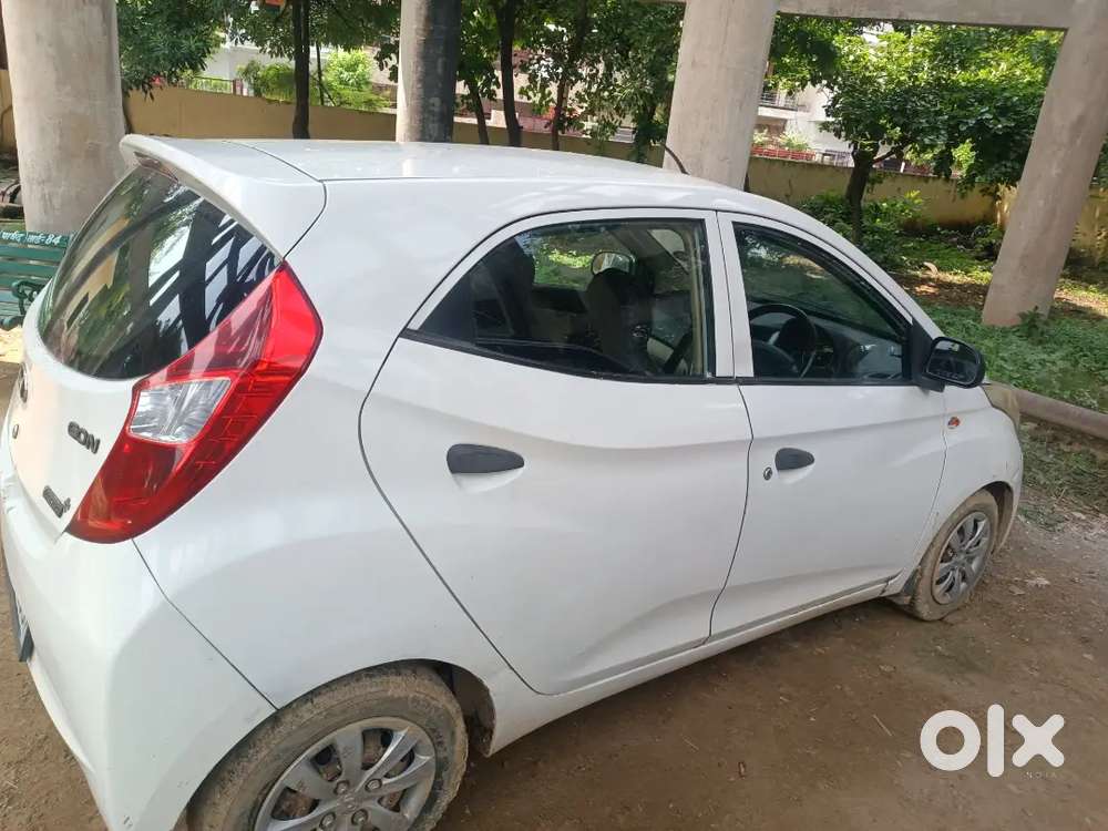 Hyundai Eon 0.8 Magna 2013 Petrol