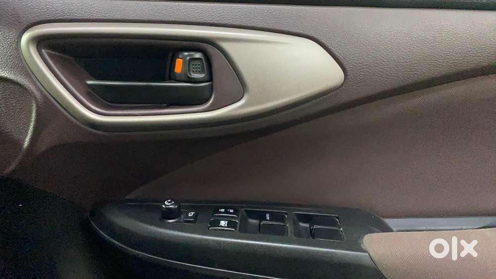 Maruti Suzuki Fronx Delta Plus 1.2l Ags, 2023, Petrol