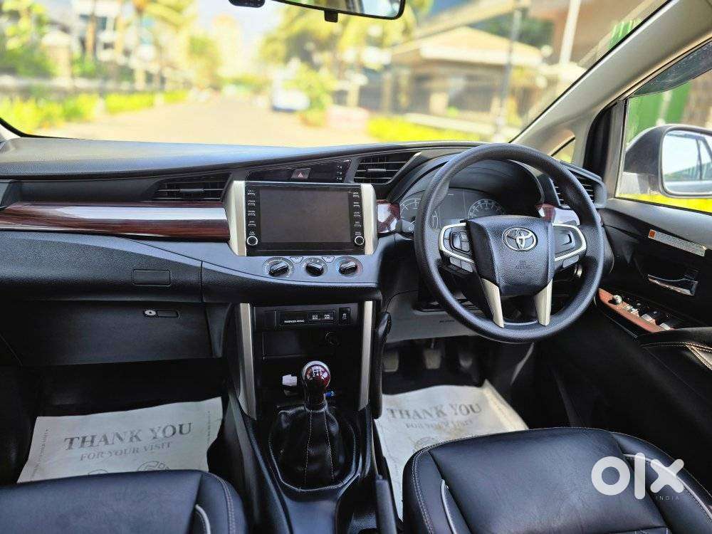 Toyota Innova Crysta 2.4 G Plus Mt 8 Str, 2024, Diesel