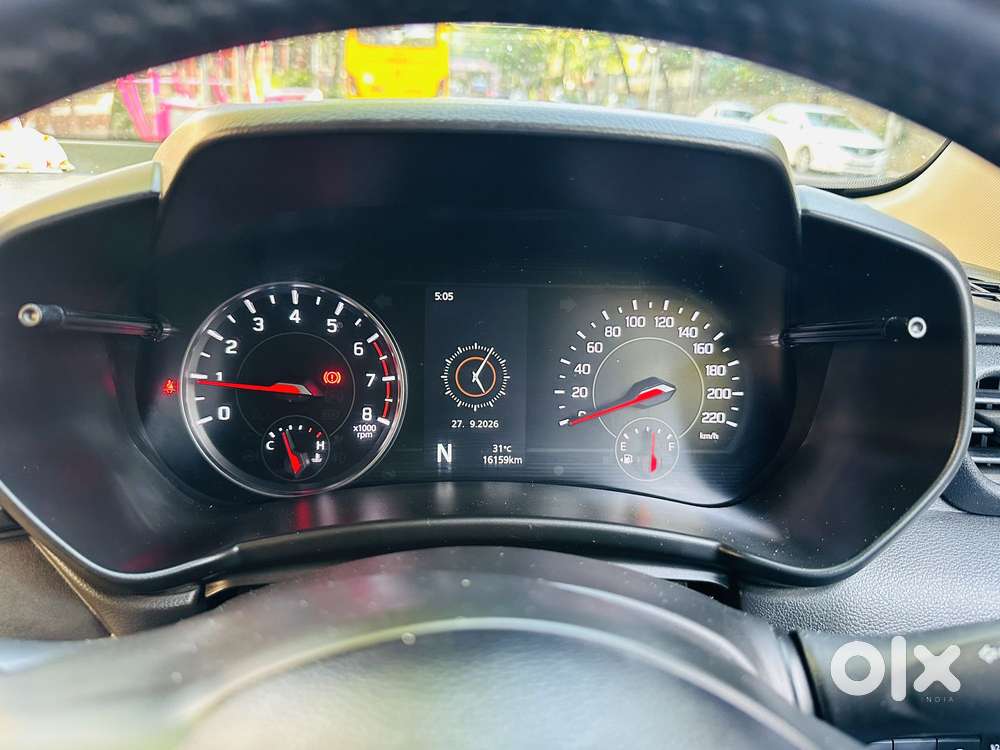 Maruti Suzuki Swift Zxi Plus Amt Dual Tone, 2025, Petrol