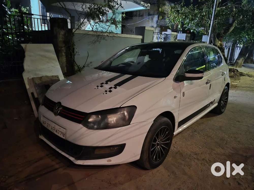 Volkswagen Polo 2013 Diesel 130000 Km Driven