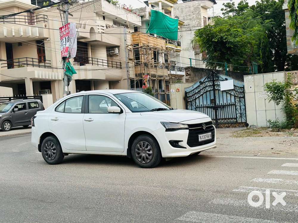 Maruti Suzuki Dzire Vxi Ags, 2025, Petrol