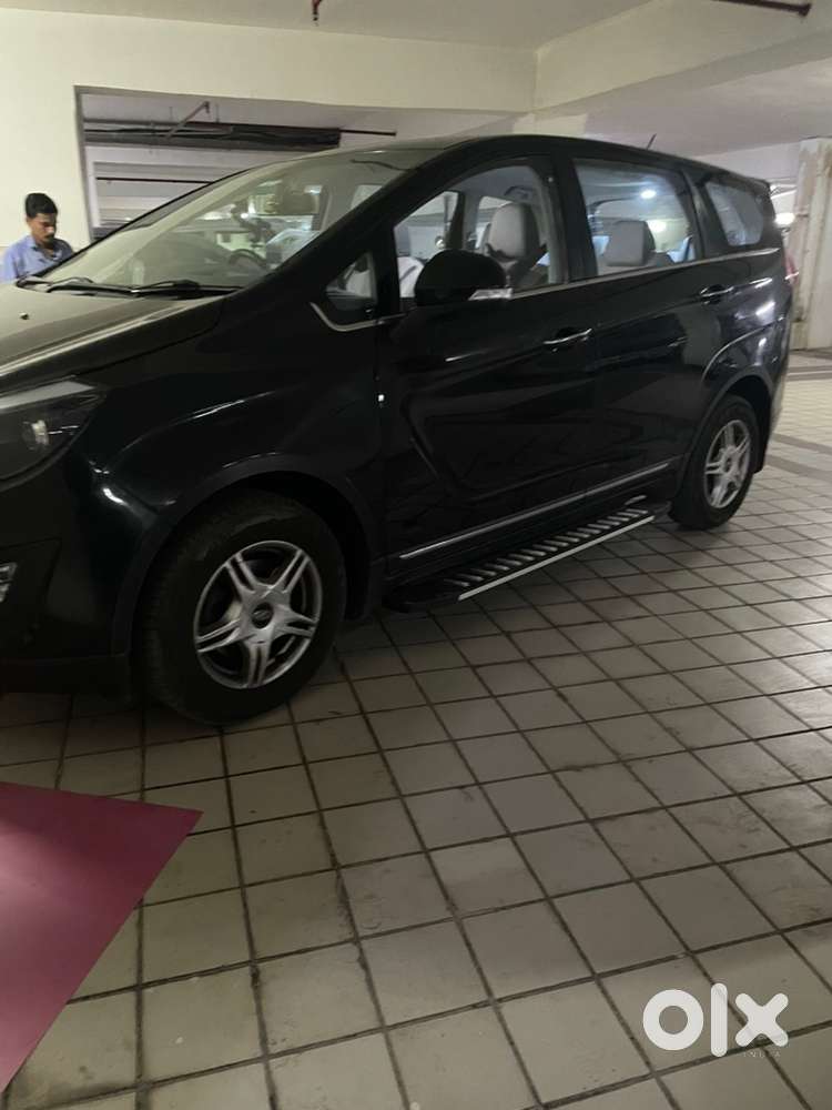 Mahindra Marazzo Diesel 2018