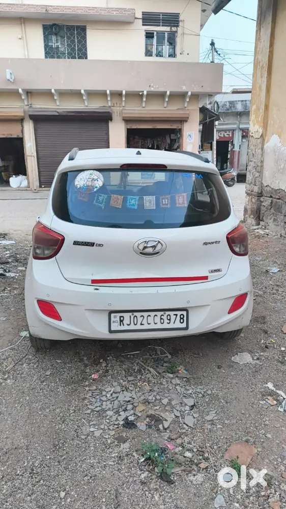 Hyundai Grand I10 2015 Diesel 177000 Km Driven