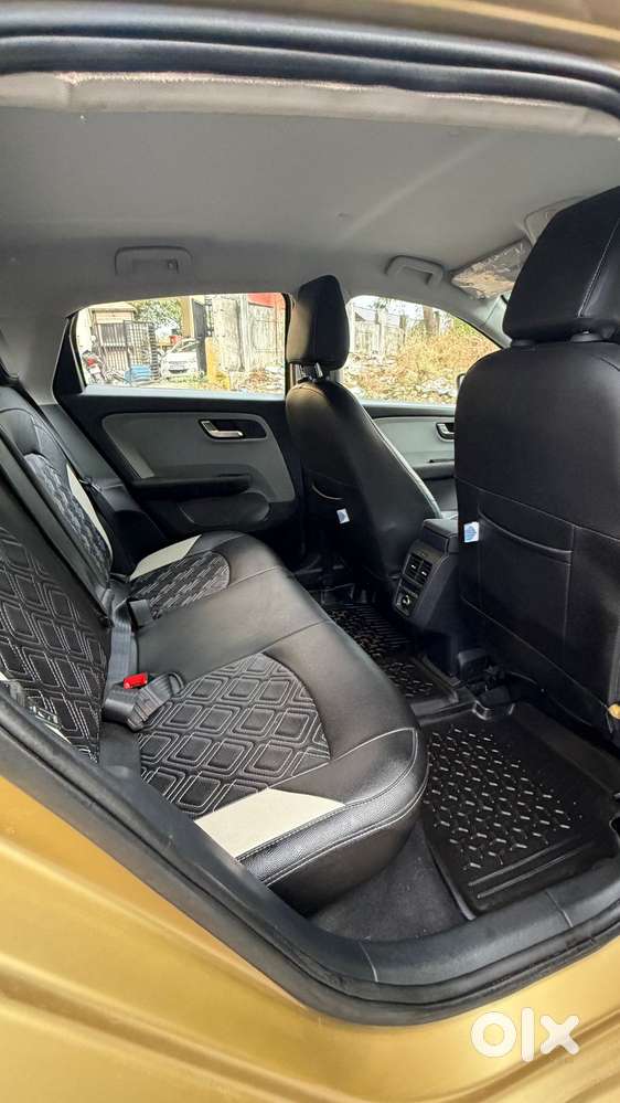 Tata Altroz 1.2 Xe, 2020