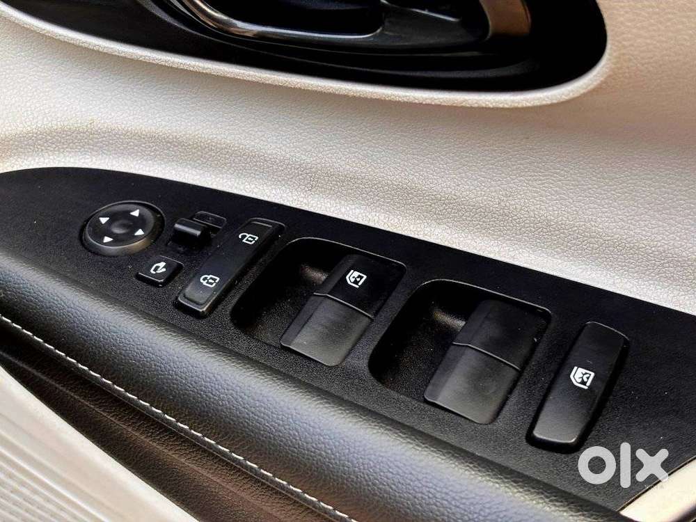 Hyundai I20 Asta 1.2 O With Sunroof, 2024, Petrol