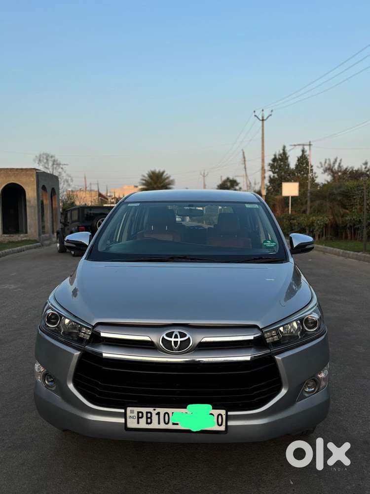 Toyota Innova Crysta 2.8z Automatic, 2016, Diesel