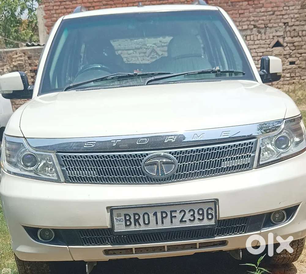 Tata Safari Storme 2014 Diesel 110000 Km Driven