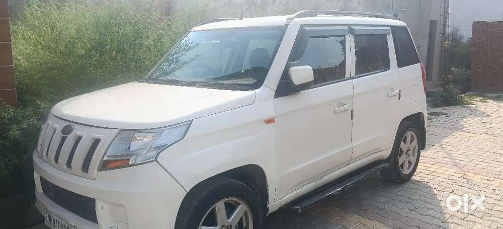 Mahindra Tuv 300 2018 Diesel 125000 Km Driven