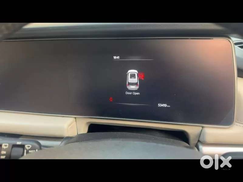 Mahindra Xuv700 2.2 Ax 7 Diesel At Luxury Pack Str, 2024, Diesel