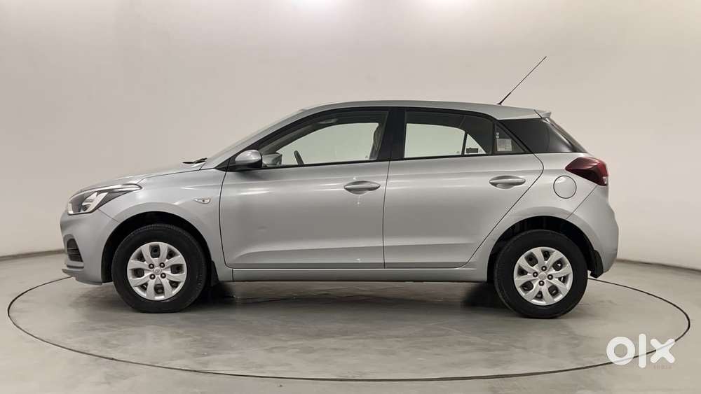 Hyundai Elite I20 1.2magna Executive At, 2018, Petrol