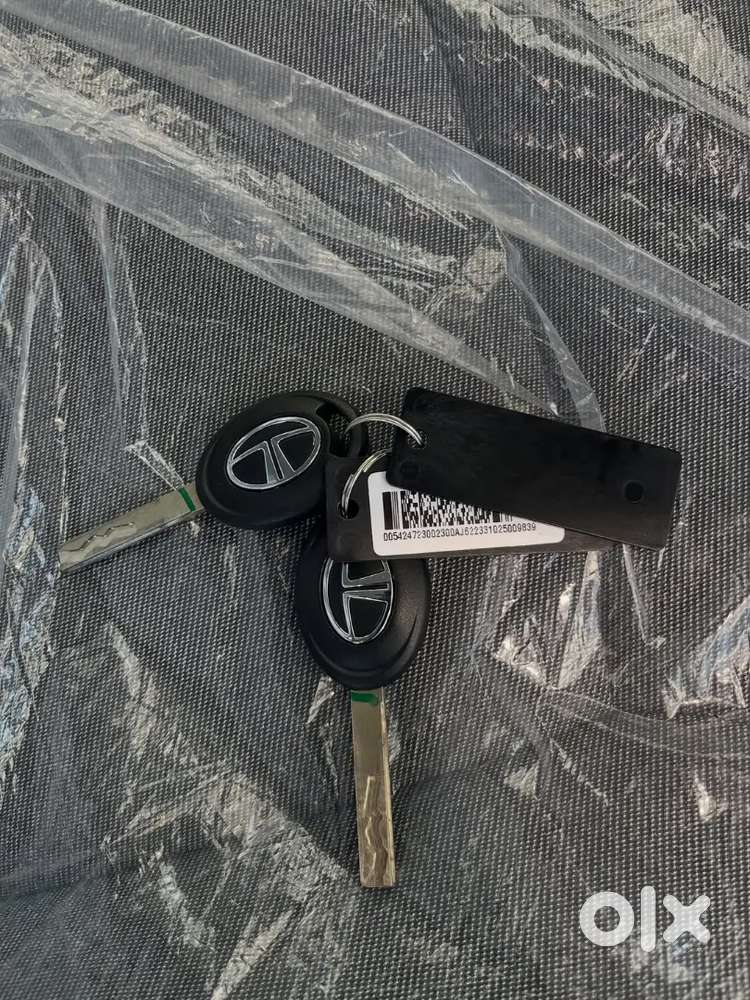 Tata Tiago Base Model 2026