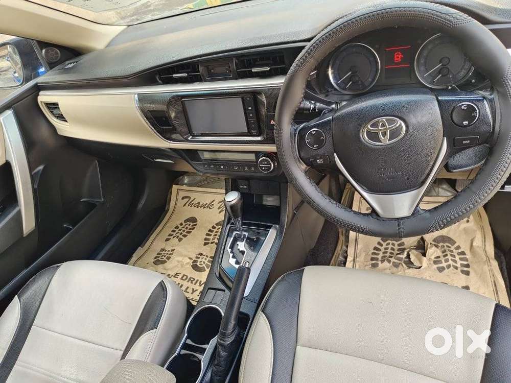 Toyota Corolla Altis 2013-2017 G At, 2015, Petrol