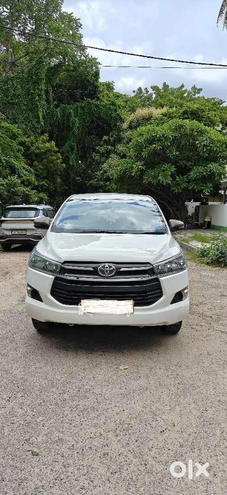 Crysta 2018 G Variant Mt