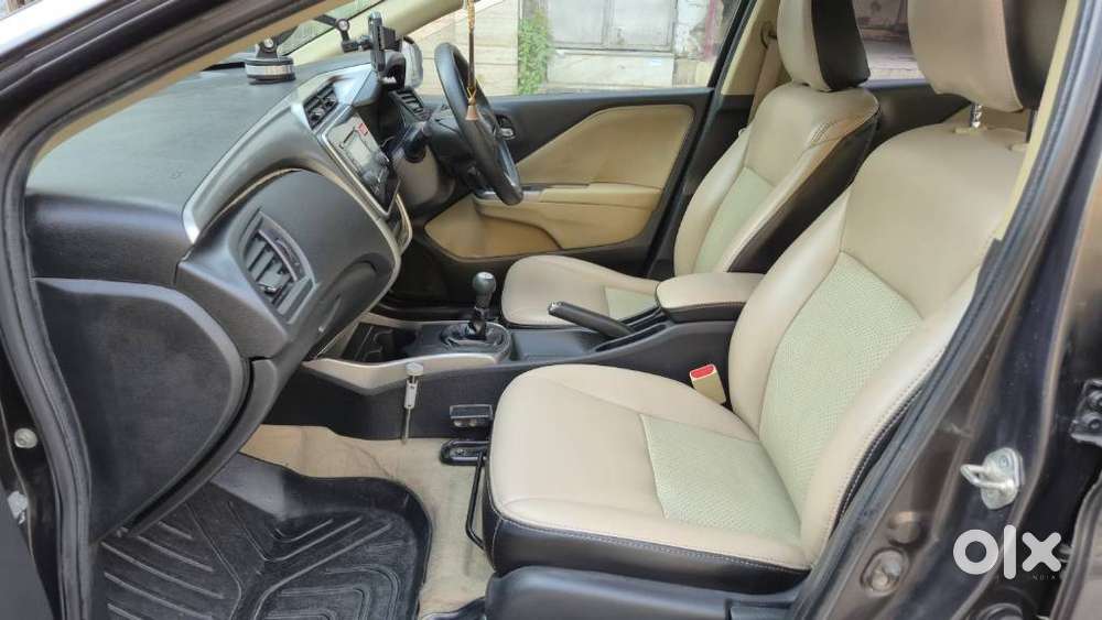 Honda City V Mt, 2015, Petrol
