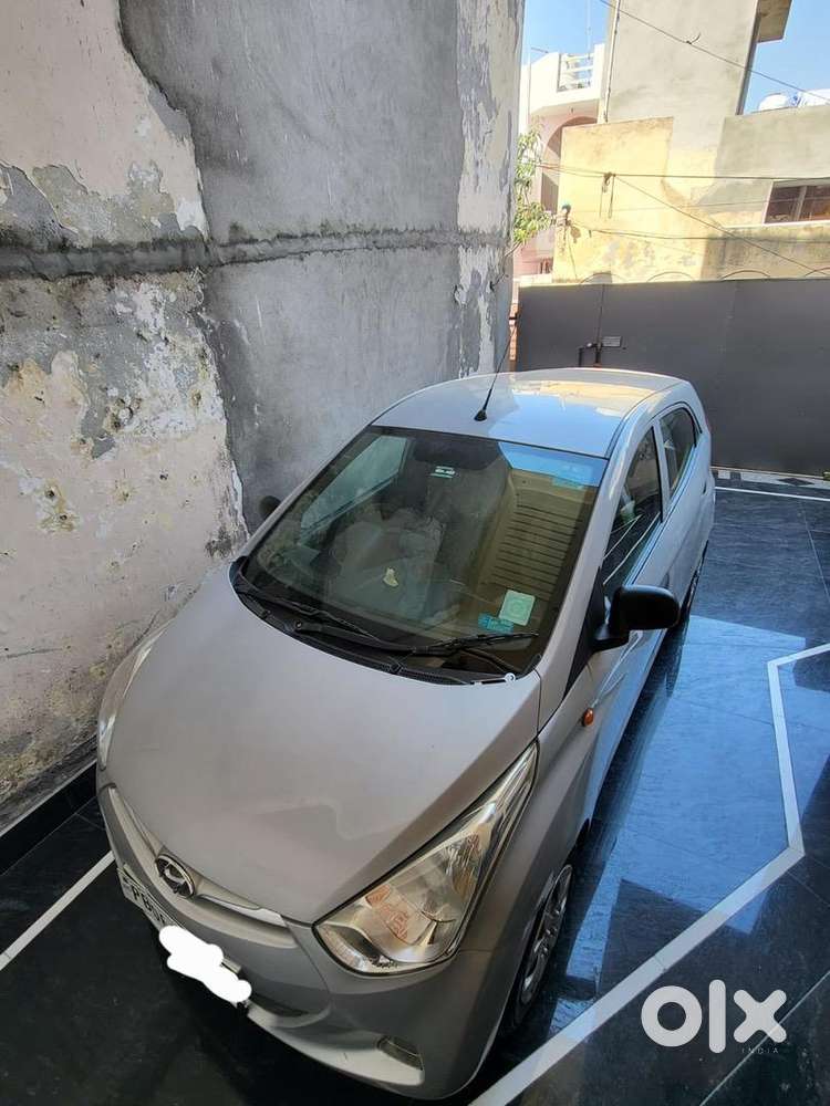 Hyundai Eon 2016 Petrol 72000 Km Driven
