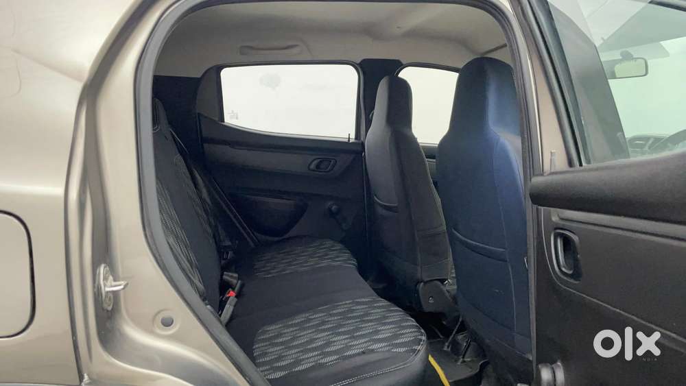 Renault Kwid 2019-ongoing 1.0 Rxt Amt (o), 2017, Petrol