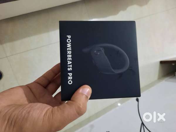 Power beats pro like brand new