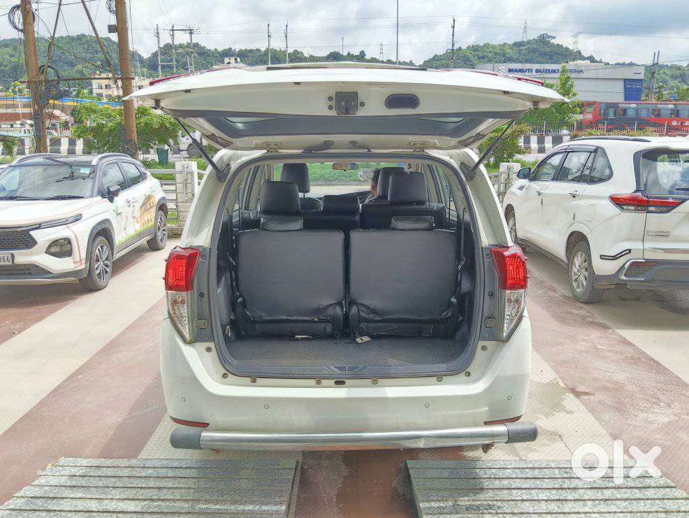 Toyota Innova Crysta 2.4 G Mt 8s, 2021, Diesel