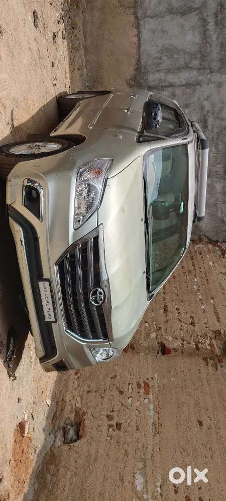 Toyota Innova 2.5 2006 variant diesel