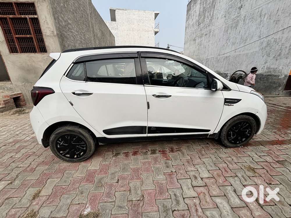 Hyundai Grand I10 2015 Petrol Well Maintained