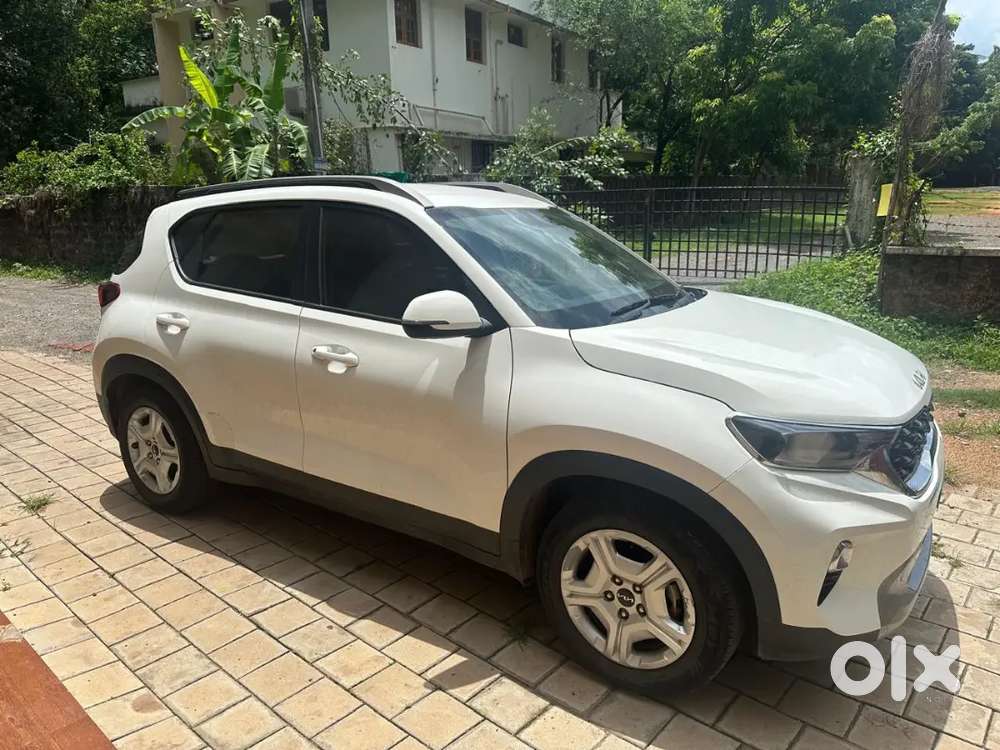 Kia Sonet 2022 Showroom Maintained