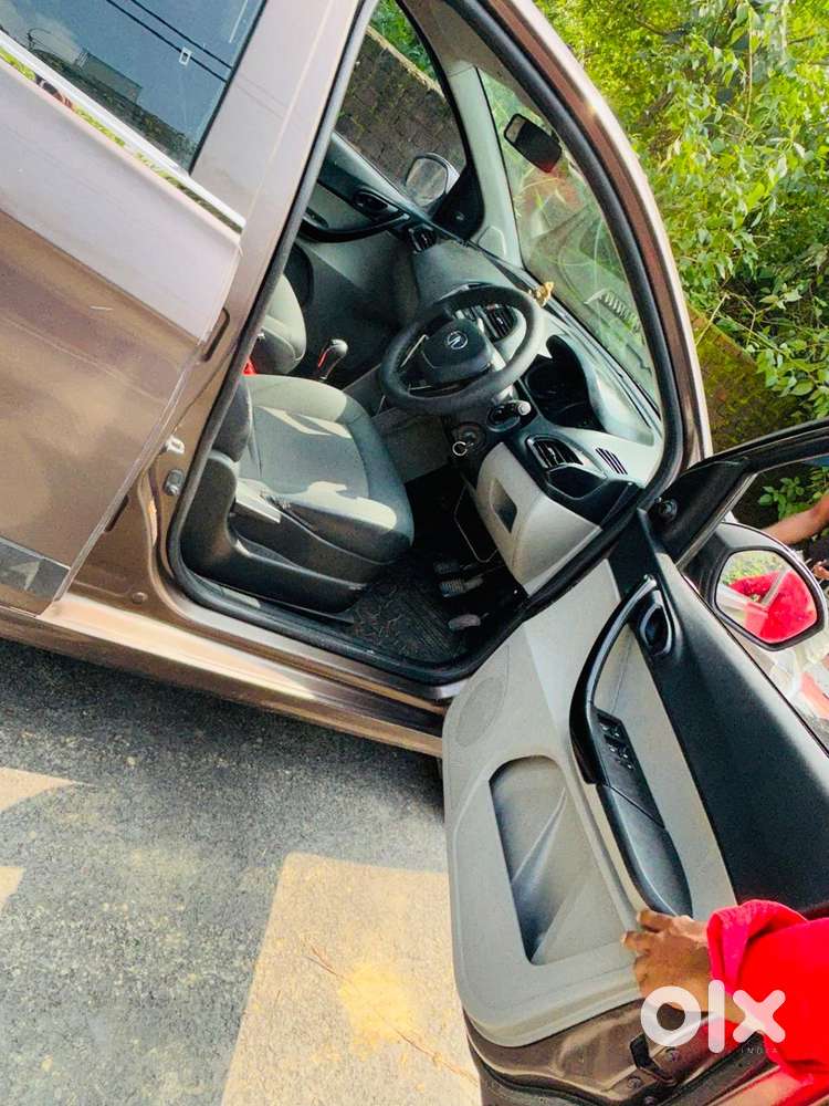 Tata Tiago 1.2 Revotron Xm, 2018, Petrol