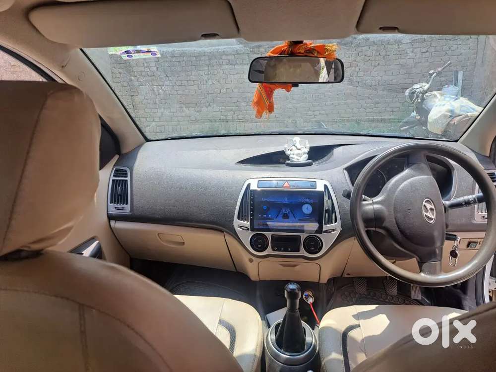 Hyundai I20 2012 Cng & Hybrids 150000 Km Driven