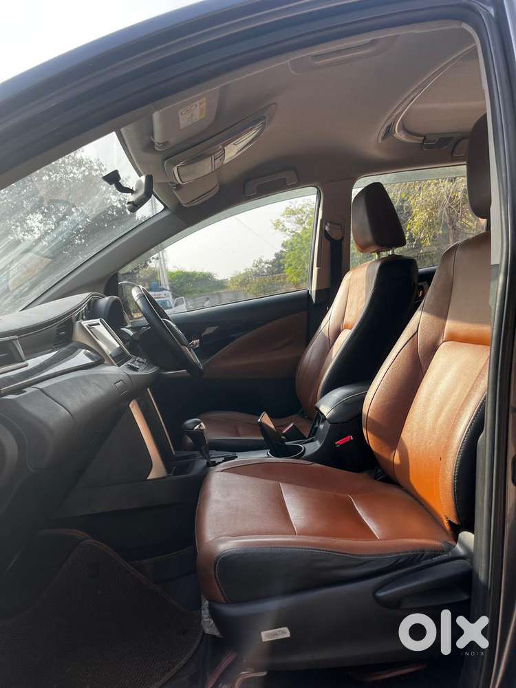 Toyota Innova Crysta 2.8z Automatic, 2018, Diesel