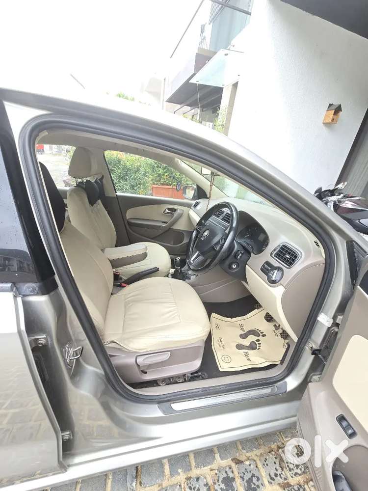 Skoda Rapid 1.6 Petrol Manua Ultima| 2nd Owner | 79k | ₹4.35l