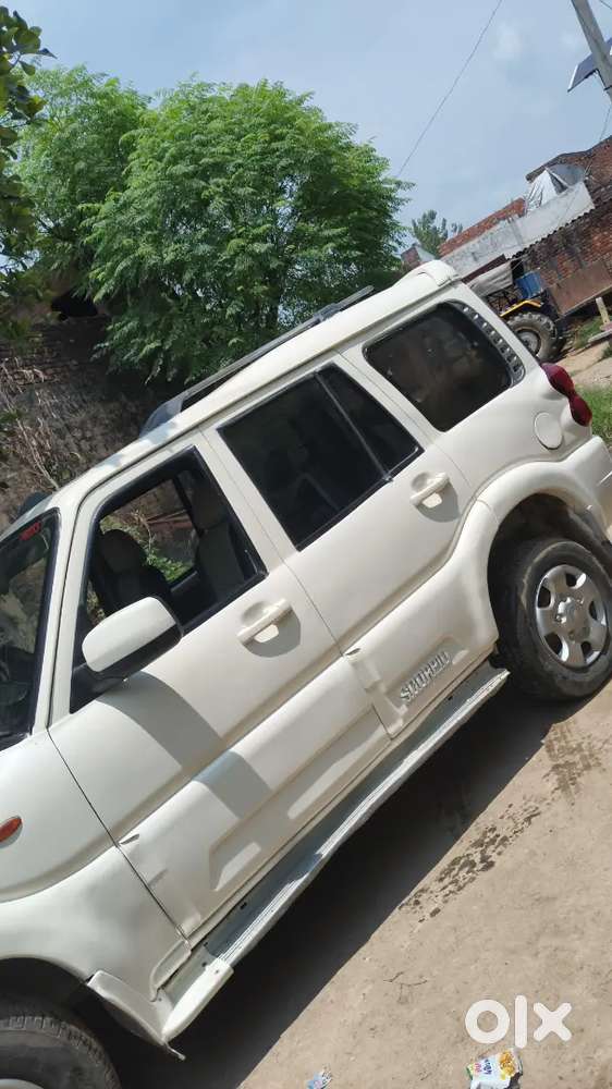 Mahindra Scorpio Classic 2011