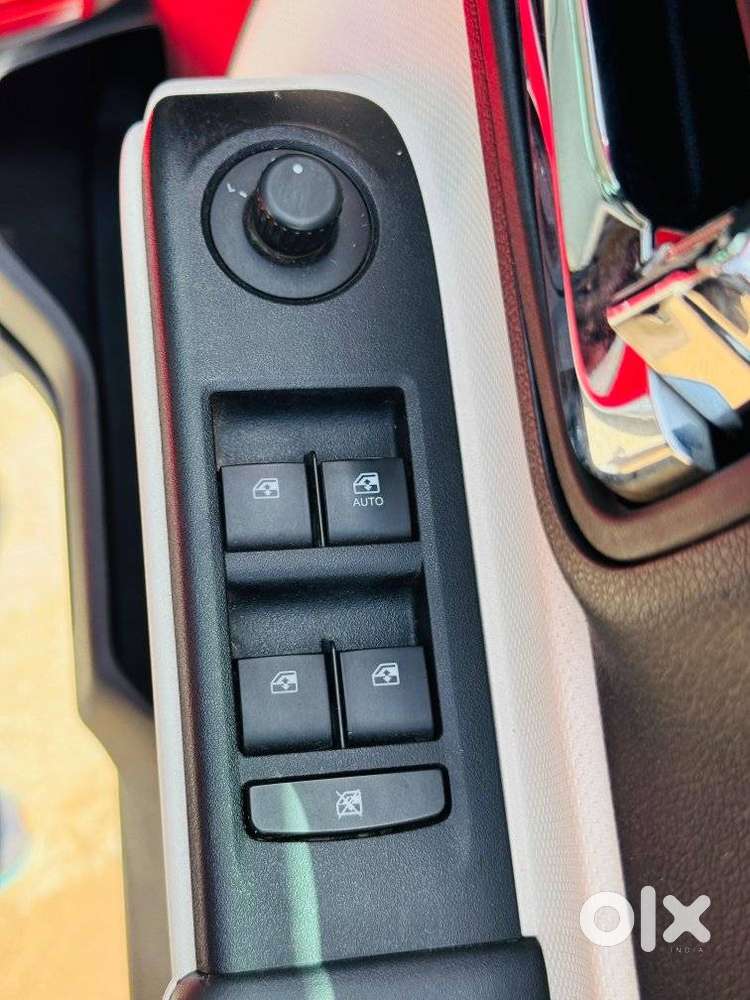 Mahindra Thar Roxx, 2025, Diesel