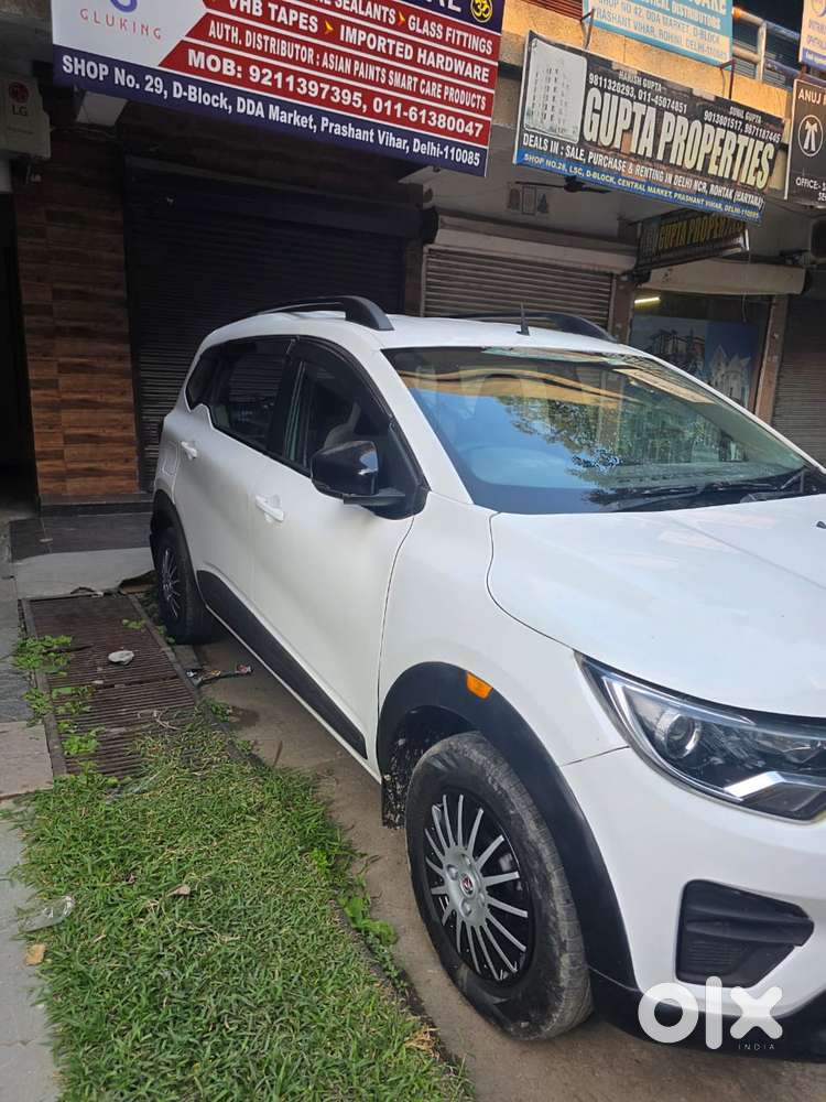 Renault Triber Rxl, 2023, Petrol