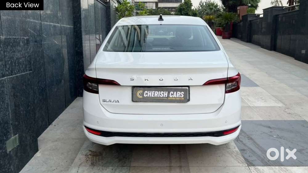 Skoda Slavia Ambition 1.0l Tsi At, 2024, Petrol