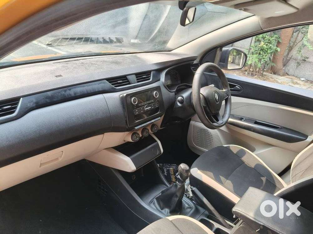 Renault Triber Rxl, 2022, Petrol