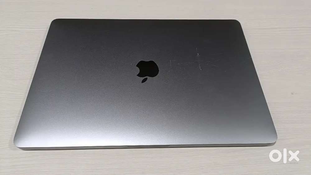 Apple MacBook Pro in Best Condition, Pro hai Air nahi 1.64 Lakh Wala